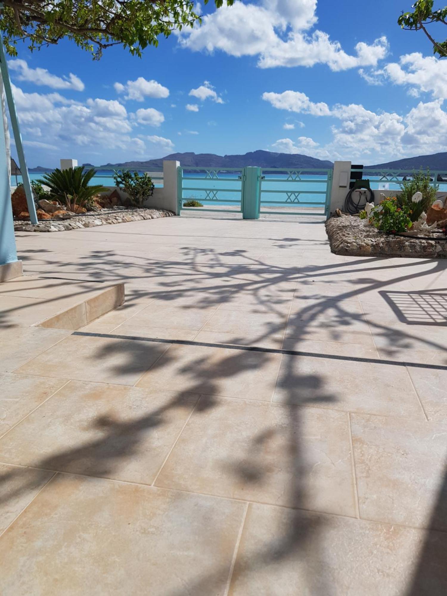 Haraki Mare Studios Beach Front Eksteriør bilde